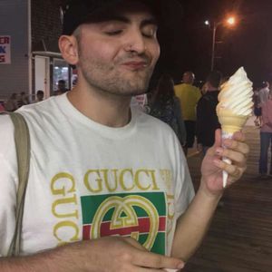 Meet your Posher, Max